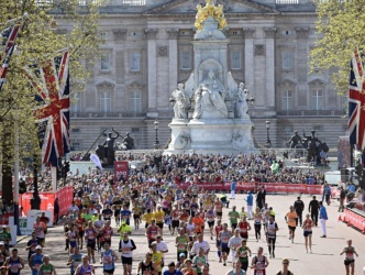 What Everyone Taking Part In The London Marathon Wants To Be Part Of  The Finish At The Mall